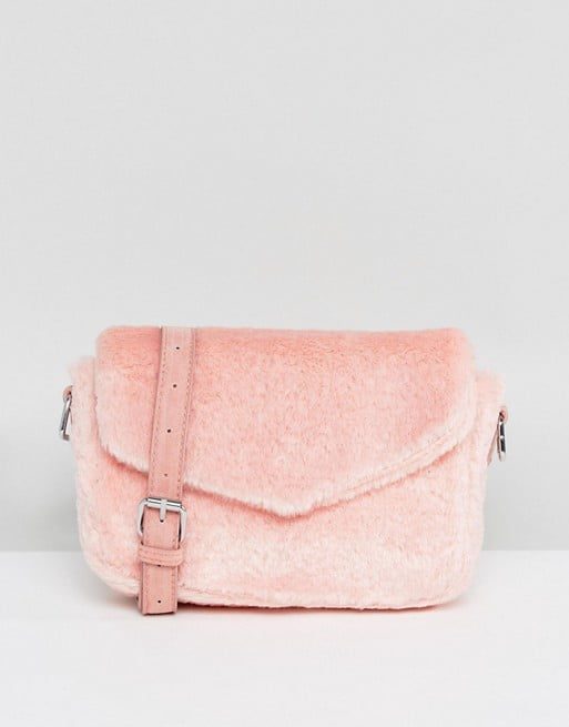 Зображення видалено.