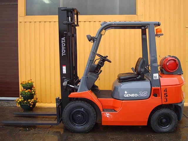 вилочний навантажувач