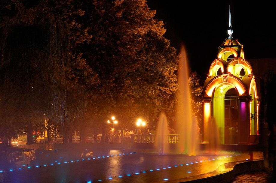 Зеркальная струя: Харьков, Зеркальная струя - отзывы, адреса и телефоны