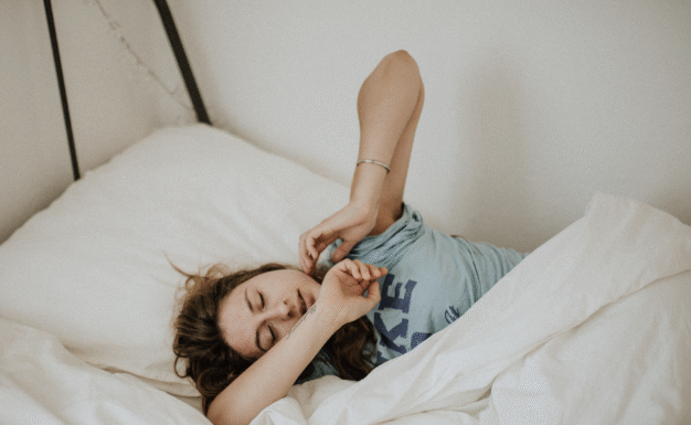 Наука про сон: чому ми не висипаємося і як це виправити без ліків