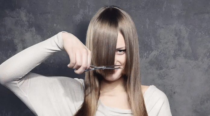 Що означає стригти волосся уві сні: тлумачення сну за різними сонниками