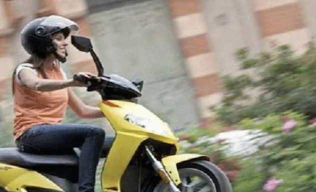 Покупка подержанного скутера: как оформить транспорт по новым требованиям