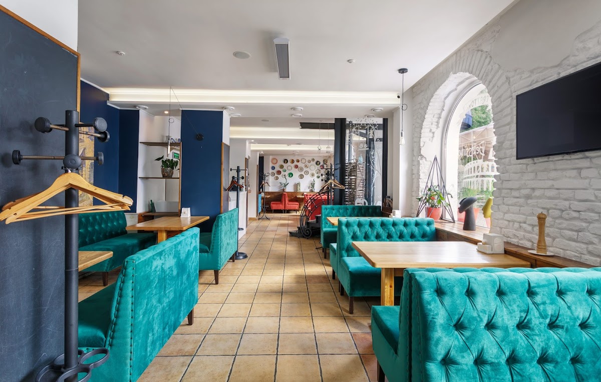 De Gusto Trattoria — Restaurant